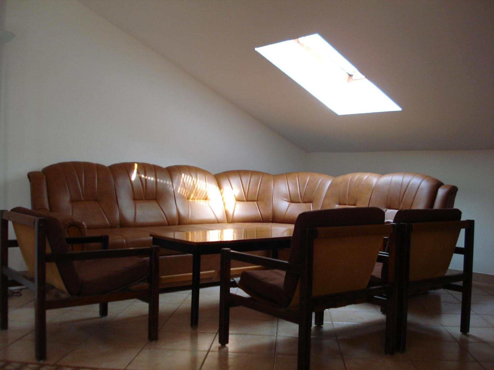 Apartament Husanovic *
