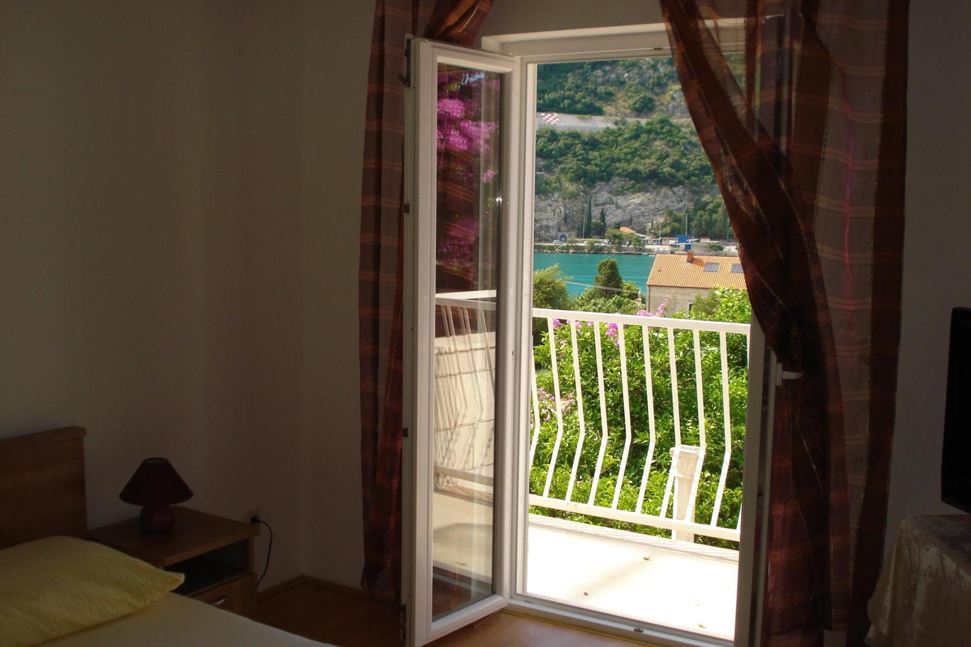 Husanovic * Mokošica
